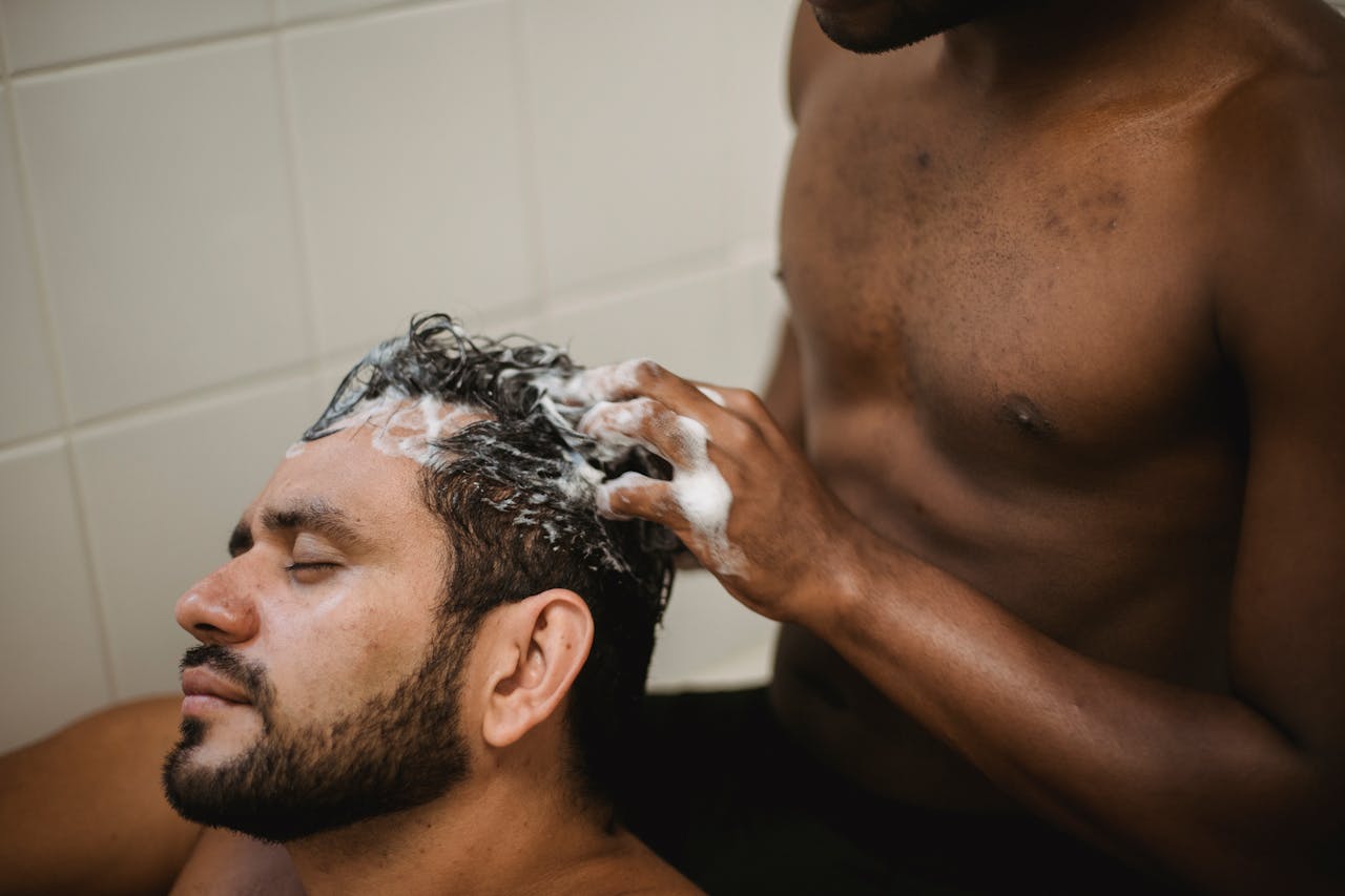 Des Cheveux Sains et une Planète Protégée : Explorer les Alternatives de Shampoing Durables